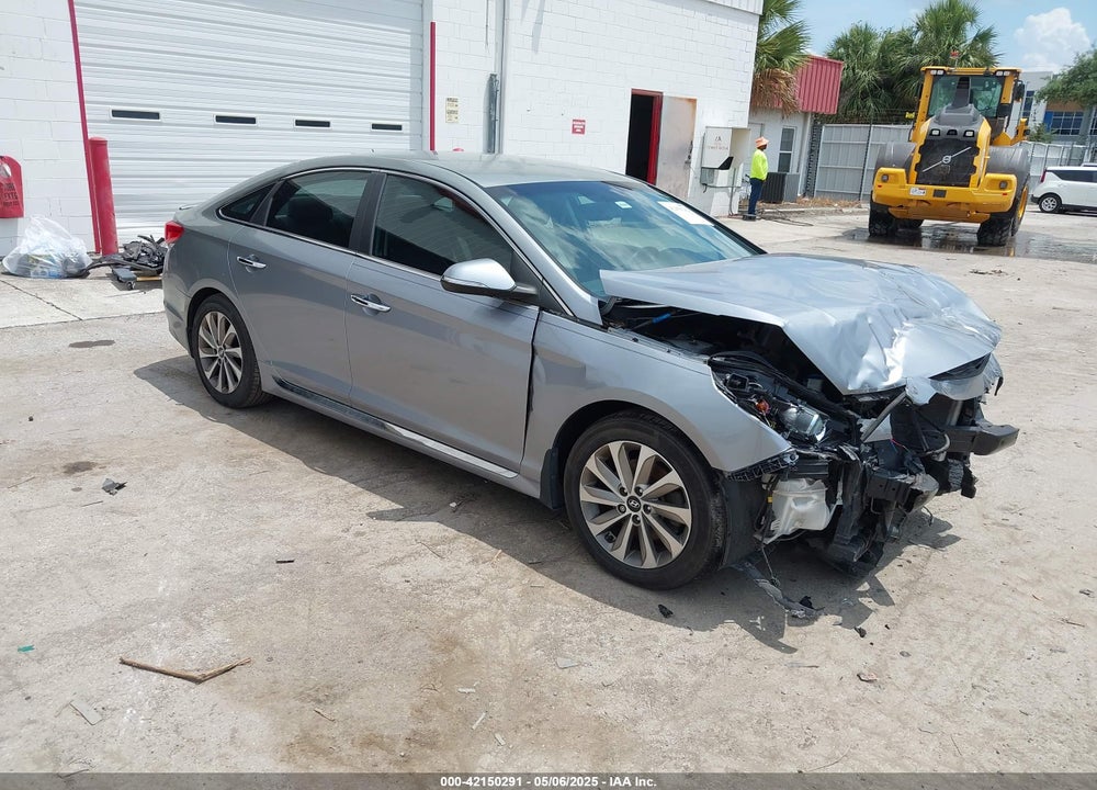 2015 HYUNDAI SONATA SPORT VIN: 5NPE34AF2FH208898