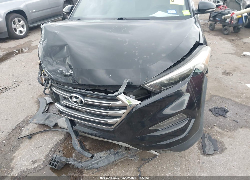 2017 HYUNDAI TUCSON VIN: KM8J33A2XHU326420