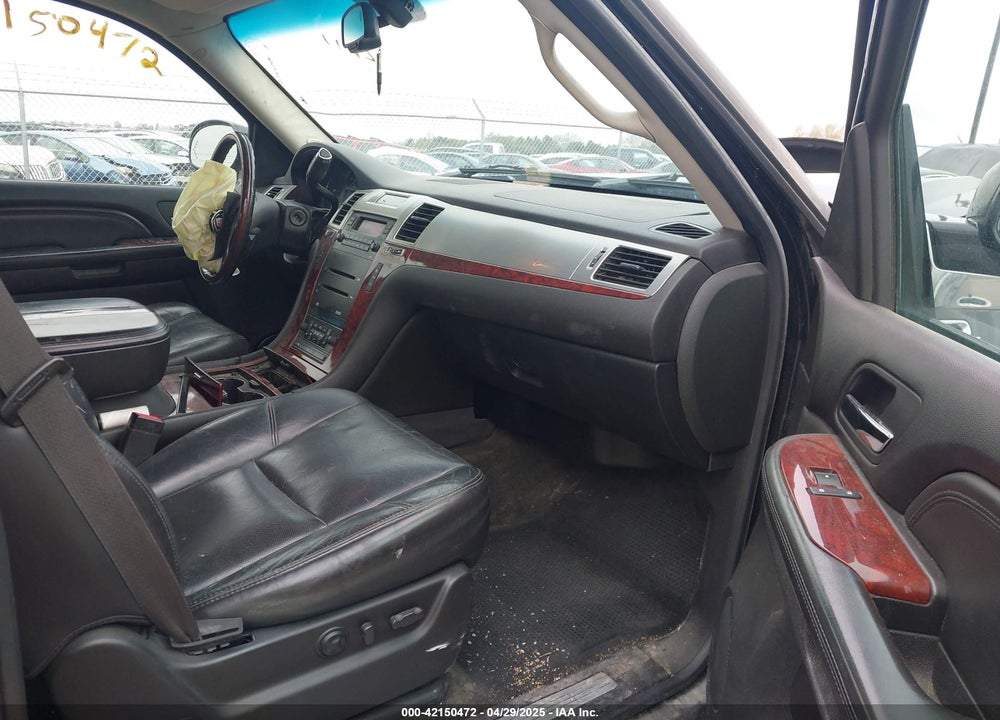 2007 CADILLAC ESCALADE VIN: 1GYFK63807R242036