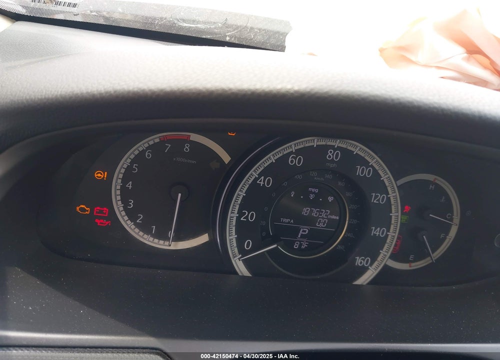 2015 HONDA ACCORD VIN: 1HGCR2F35FA011581
