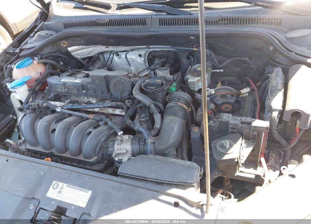 2011 VOLKSWAGEN JETTA 2.5L SE VIN: 3VWDZ7AJ1BM324787