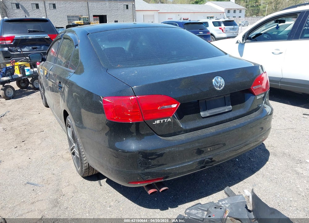 2011 VOLKSWAGEN JETTA 2.5L SE VIN: 3VWDZ7AJ1BM324787
