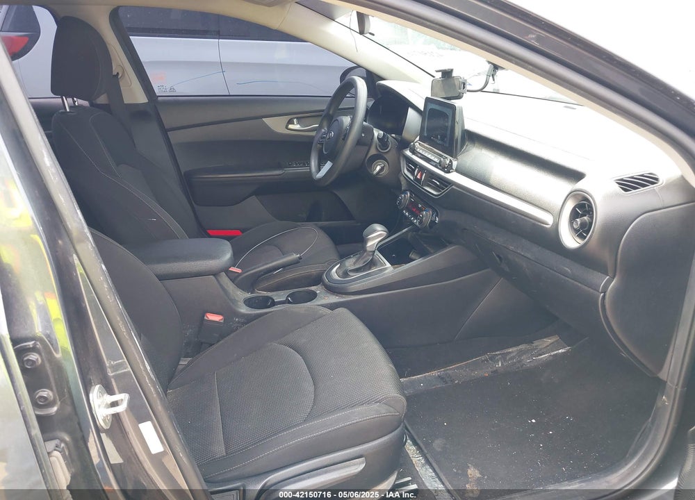 2019 KIA FORTE VIN: 3KPF24AD9KE036213