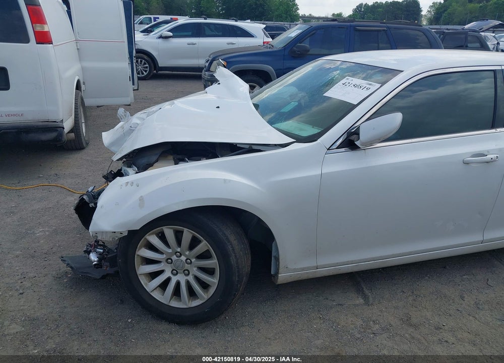 2014 CHRYSLER 300 VIN: 2C3CCAAG6EH231059