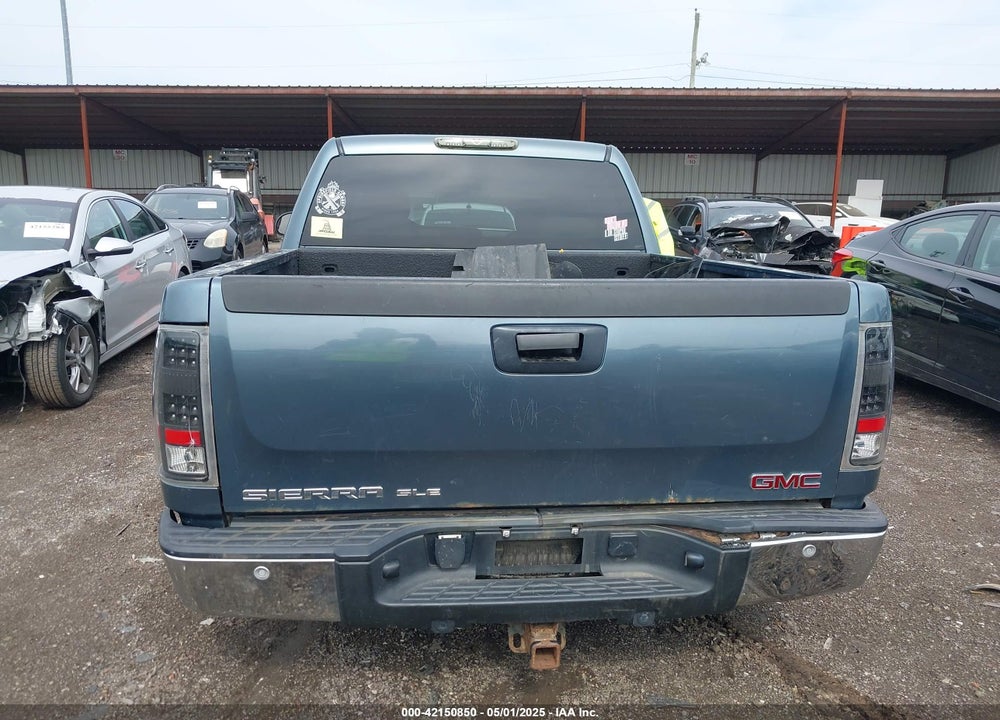 2008 GMC SIERRA 1500 VIN: 2GTEK13M081215124
