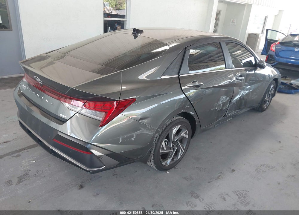 2024 HYUNDAI ELANTRA HYBRID VIN: KMHLN4DJ2RU107190