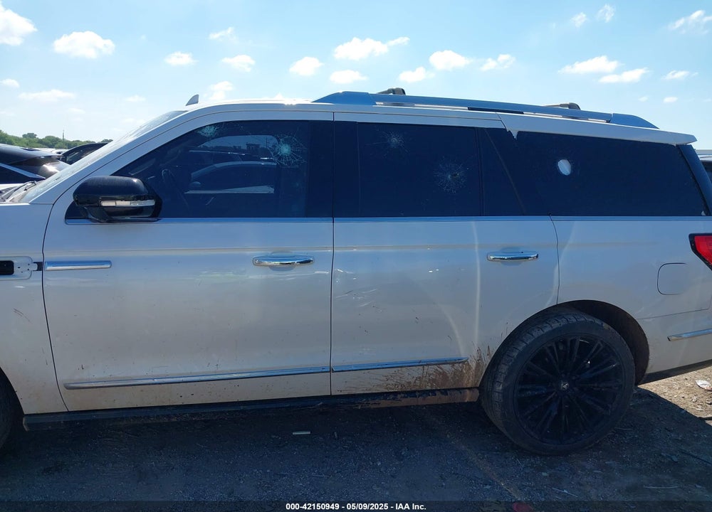 2018 LINCOLN NAVIGATOR VIN: 5LMJJ2LT7JEL02823