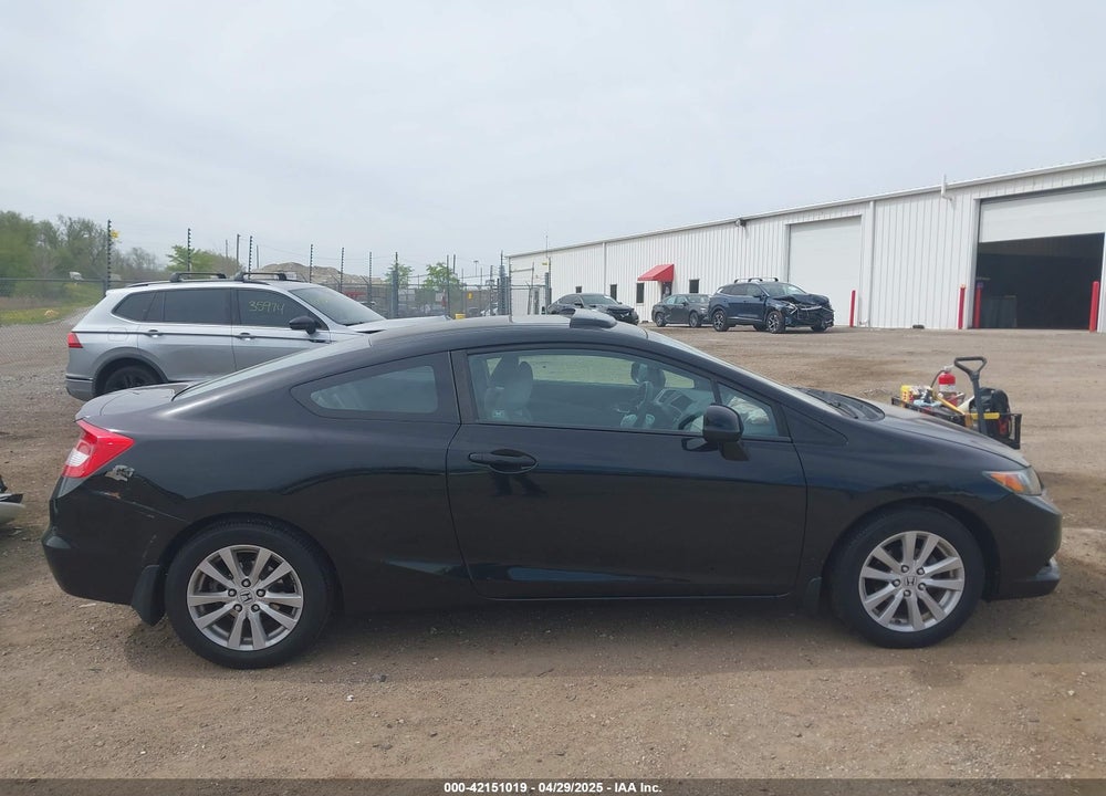 2012 HONDA CIVIC VIN: 2HGFG3B87CH526184