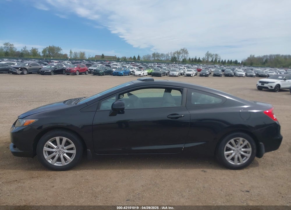 2012 HONDA CIVIC VIN: 2HGFG3B87CH526184