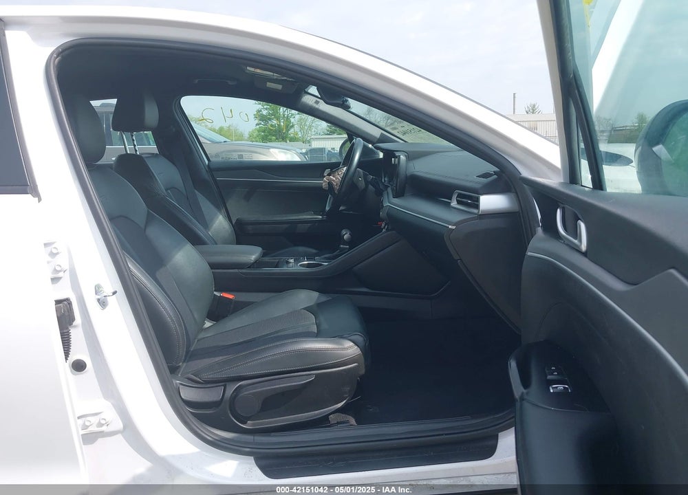 2022 KIA K5 VIN: 5XXG64J29NG139277