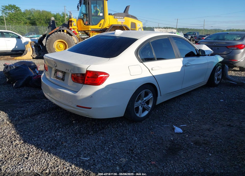 2014 BMW 320I VIN: WBA3B1C58EP679225