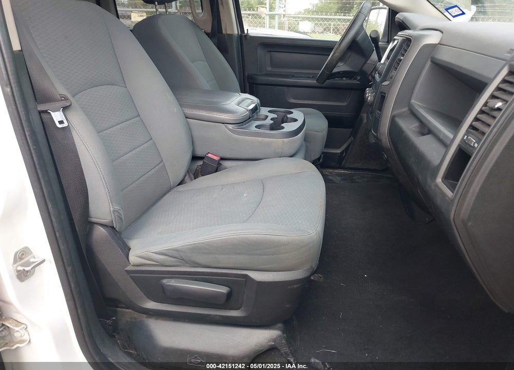 2013 RAM 1500 VIN: 1C6RR7FT7DS559585