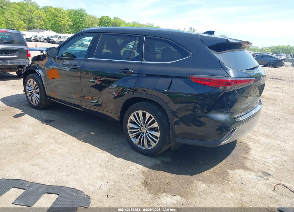 2021 TOYOTA HIGHLANDER VIN: 5TDFZRBH9MS097340
