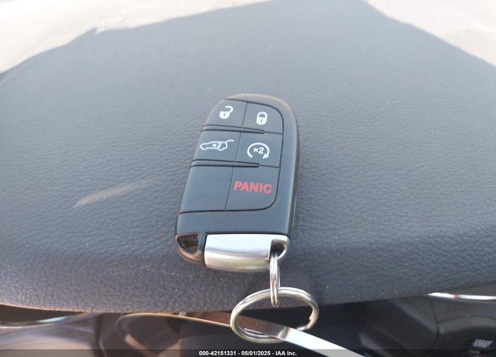 2019 JEEP GRAND CHEROKEE VIN: 1C4RJFAG8KC849782