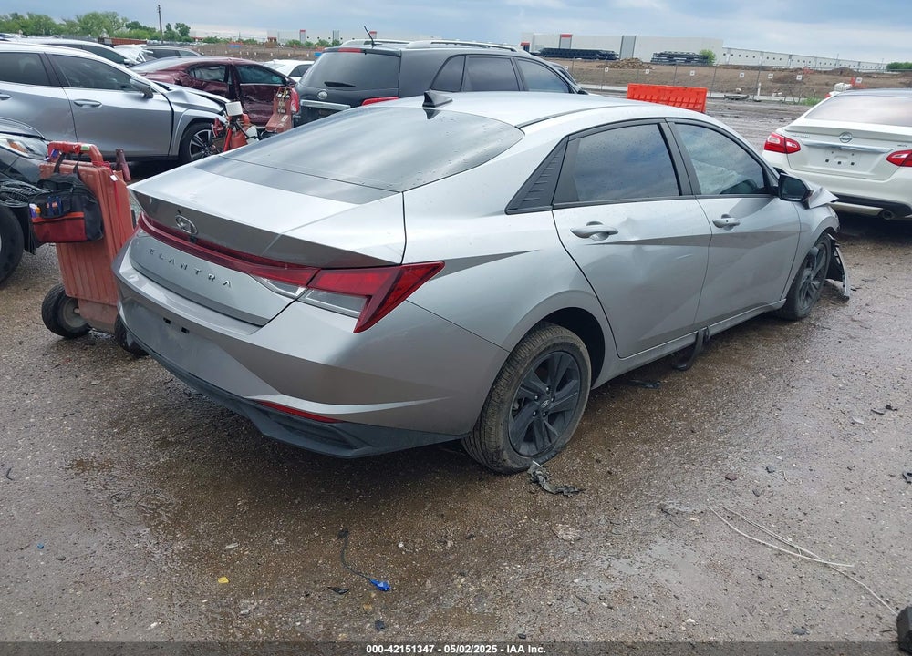 2021 HYUNDAI ELANTRA VIN: 5NPLM4AG1MH030055