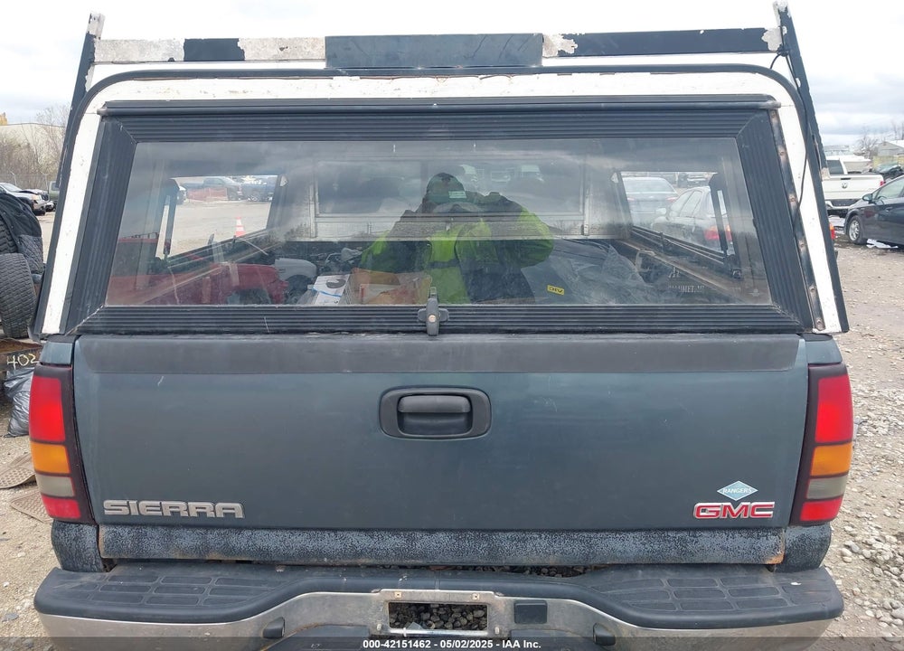 2007 GMC SIERRA 1500 VIN: 1GTEK19B27Z142365