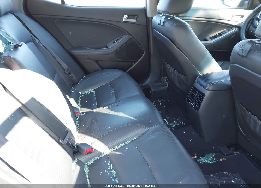 2014 KIA OPTIMA VIN: 5XXGR4A65EG297352