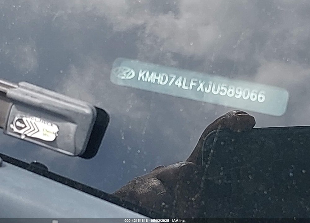 2018 HYUNDAI ELANTRA SE VIN: KMHD74LFXJU589066
