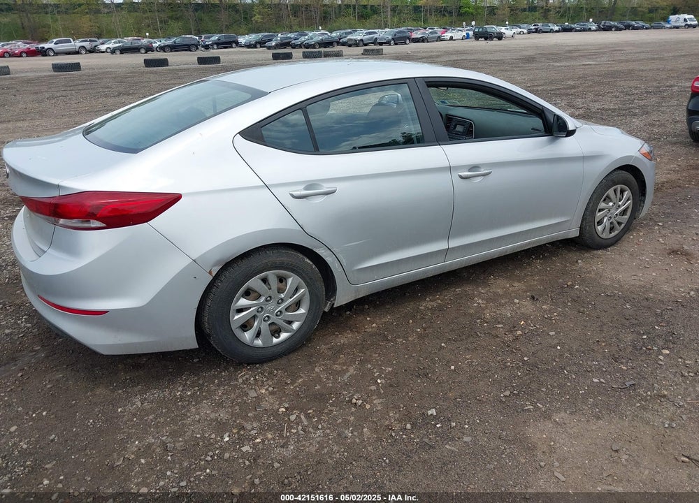2018 HYUNDAI ELANTRA SE VIN: KMHD74LFXJU589066