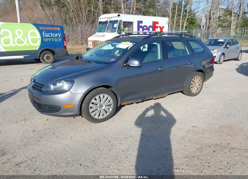 2010 VOLKSWAGEN JETTA VIN: 3VWKZ7AJ0AM667497