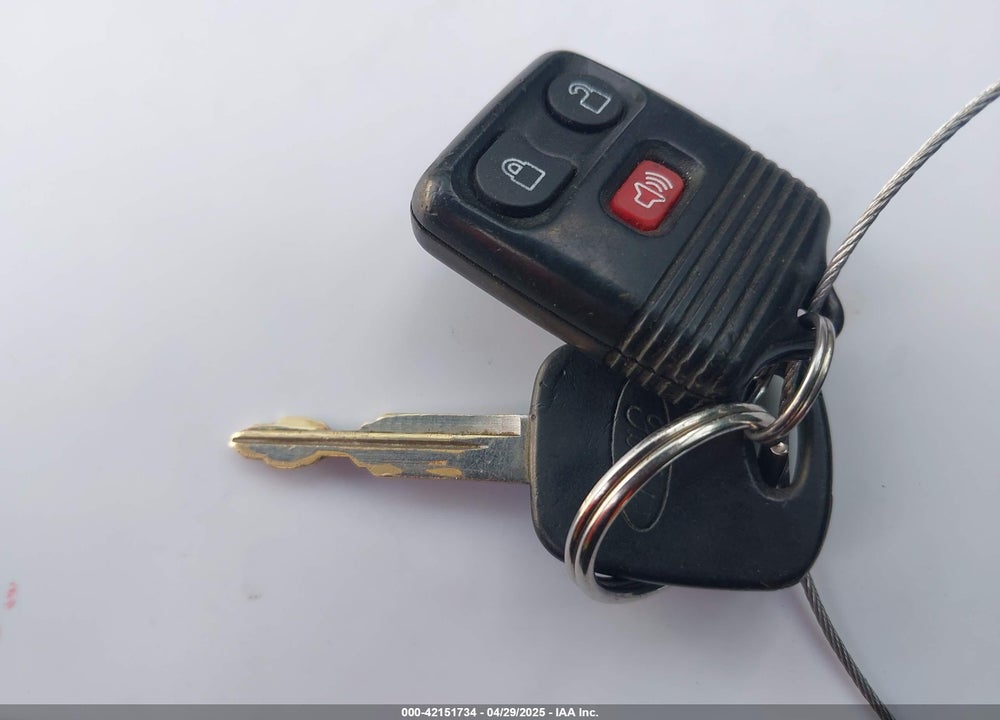 2003 FORD ESCAPE XLT VIN: 1FMYU03193KA34177