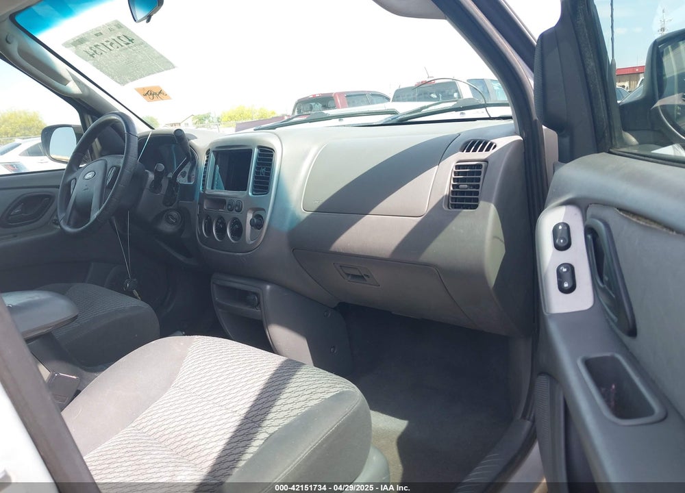 2003 FORD ESCAPE XLT VIN: 1FMYU03193KA34177