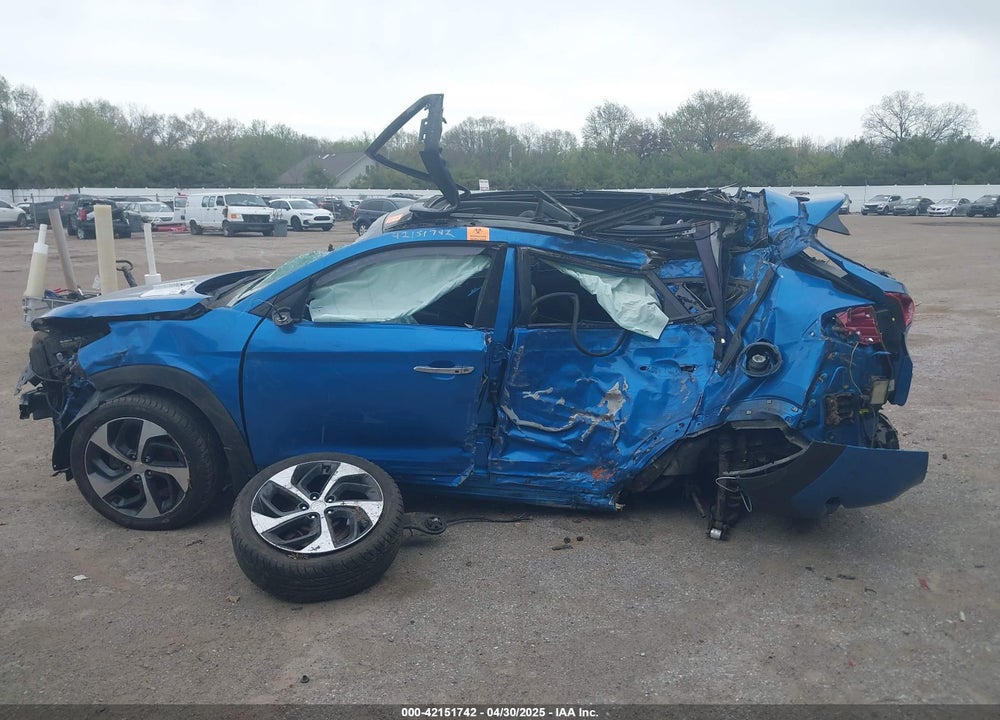 2016 HYUNDAI TUCSON LIMITED VIN: KM8J3CA24GU154447