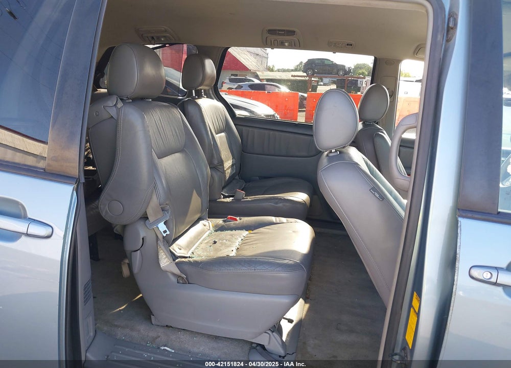 2007 TOYOTA SIENNA XLE VIN: 5TDZK22C37S070779