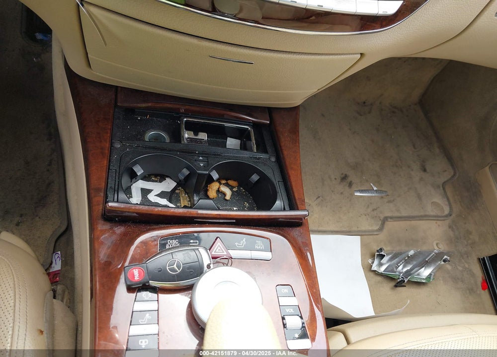 2010 MERCEDES-BENZ S 550 VIN: WDDNG7BB1AA347797