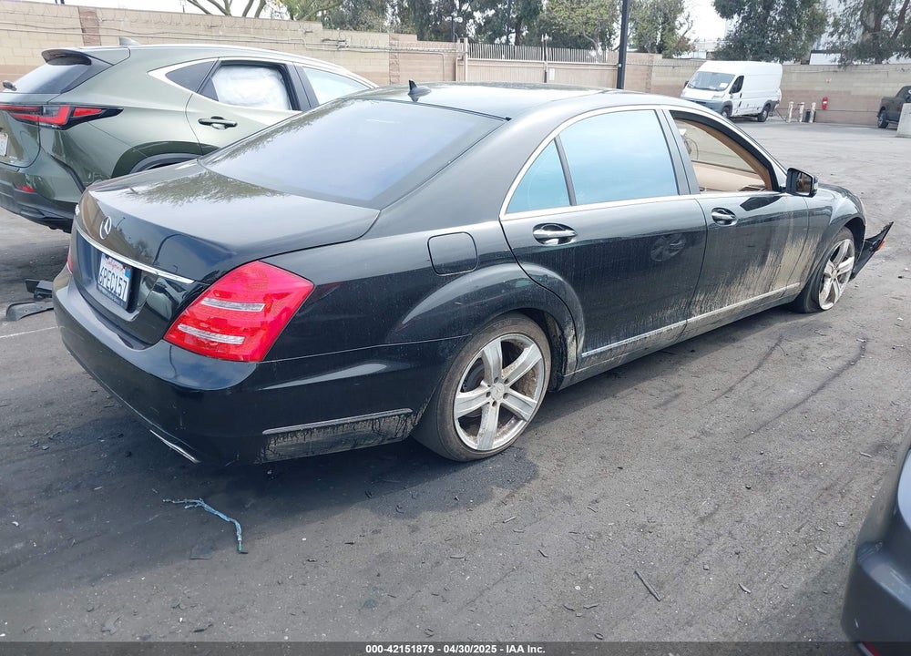 2010 MERCEDES-BENZ S 550 VIN: WDDNG7BB1AA347797
