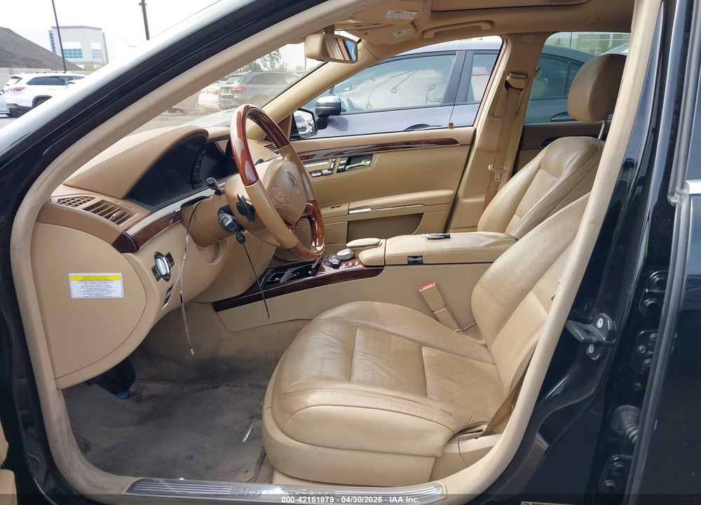2010 MERCEDES-BENZ S 550 VIN: WDDNG7BB1AA347797