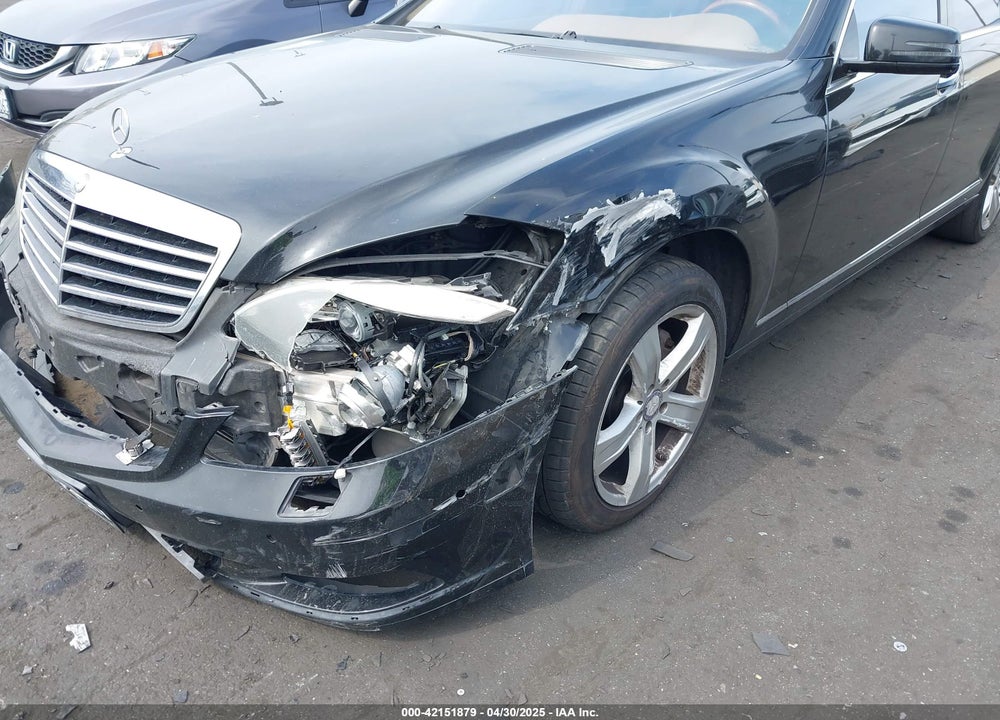 2010 MERCEDES-BENZ S 550 VIN: WDDNG7BB1AA347797