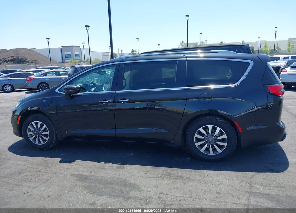 2021 CHRYSLER PACIFICA HYBRID TOURING L VIN: 2C4RC1L71MR599631