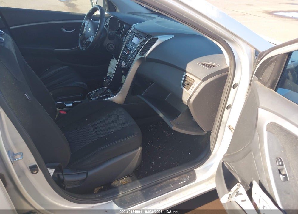 2013 HYUNDAI ELANTRA GT VIN: KMHD35LE8DU050975