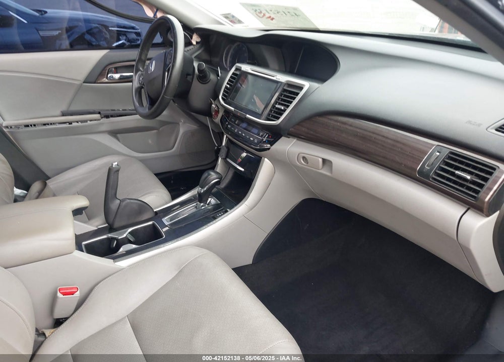 2017 HONDA ACCORD EX-L VIN: 1HGCR2F80HA209449