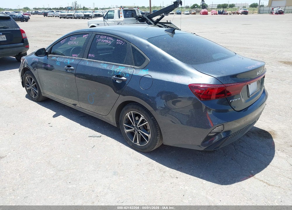 2023 KIA FORTE LXS VIN: 3KPF24AD8PE597588