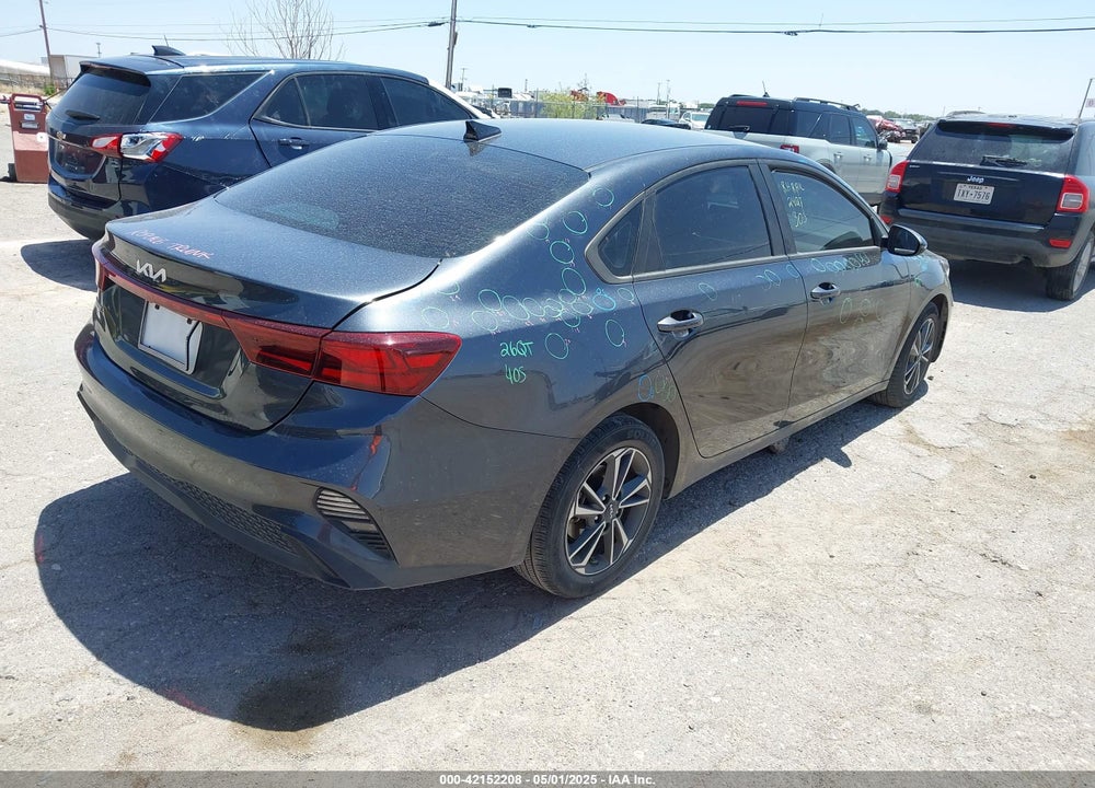 2023 KIA FORTE LXS VIN: 3KPF24AD8PE597588