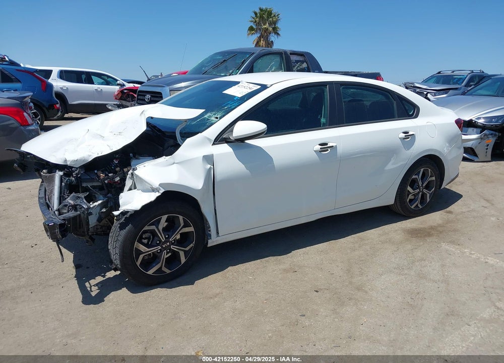 2021 KIA FORTE VIN: 3KPF24AD1ME309812