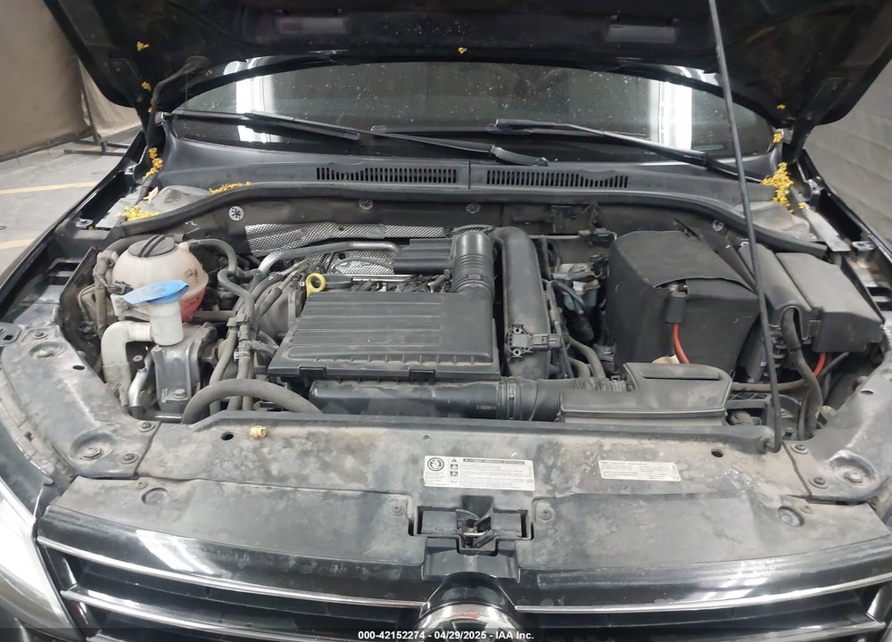 2016 VOLKSWAGEN JETTA VIN: 3VWD67AJ9GM261972