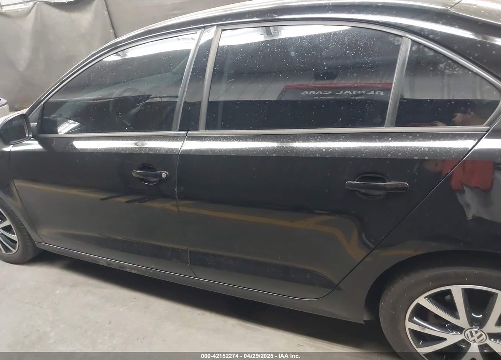 2016 VOLKSWAGEN JETTA VIN: 3VWD67AJ9GM261972