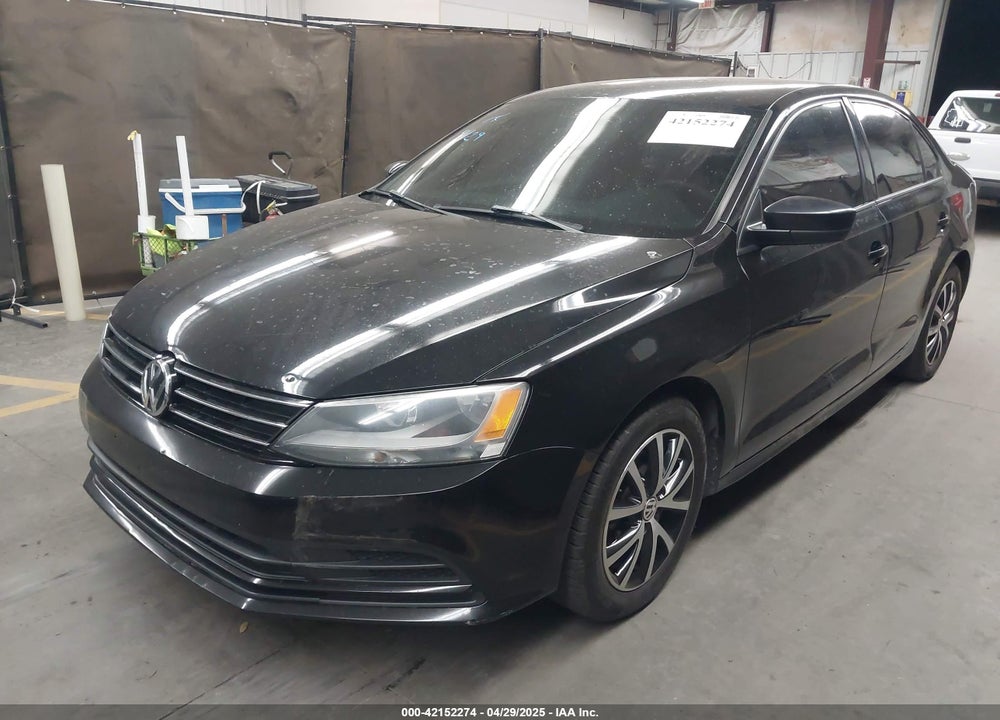 2016 VOLKSWAGEN JETTA VIN: 3VWD67AJ9GM261972