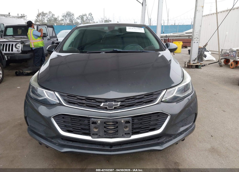 2018 CHEVROLET CRUZE LT AUTO VIN: 3G1BE6SM4JS594270