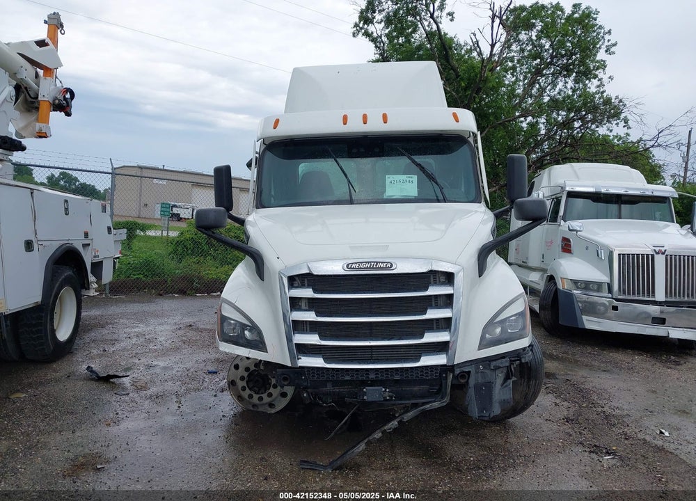 2023 FREIGHTLINER NEW CASCADIA 116 VIN: 3AKJHTDV6PDNW7408