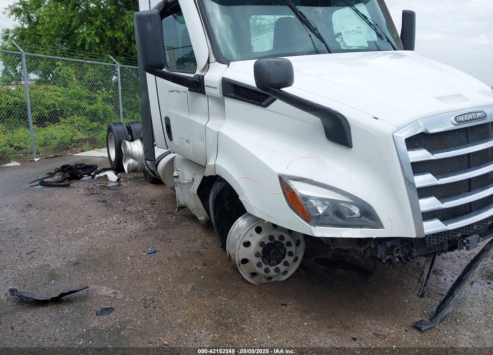 2023 FREIGHTLINER NEW CASCADIA 116 VIN: 3AKJHTDV6PDNW7408