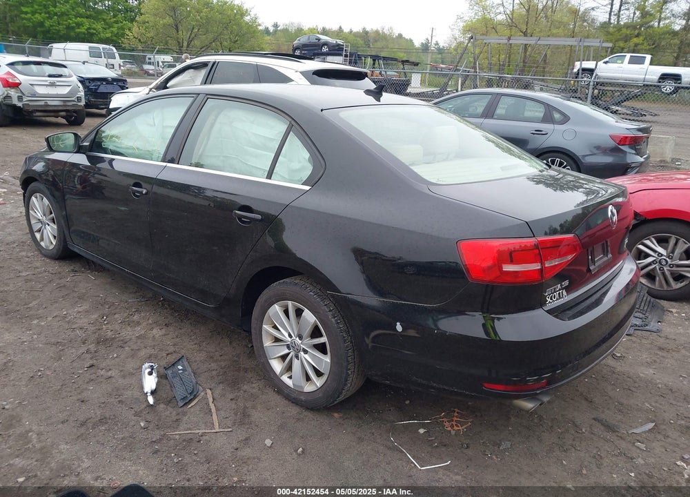 2015 VOLKSWAGEN JETTA VIN: 3VWLA7AJ7FM265897