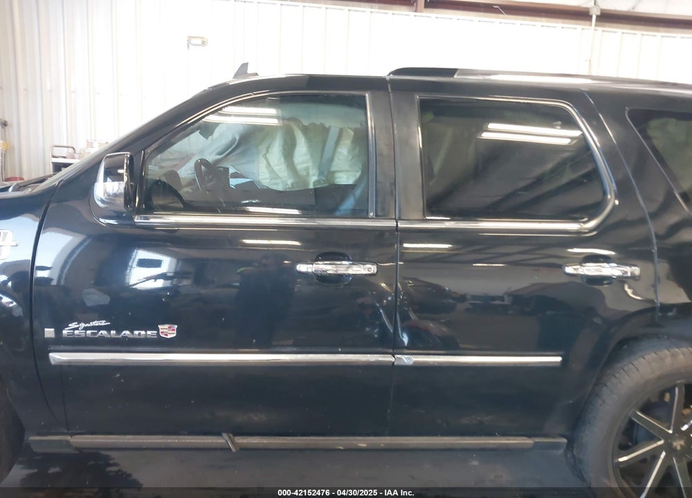 2007 CADILLAC ESCALADE STANDARD VIN: 1GYFK63807R406868