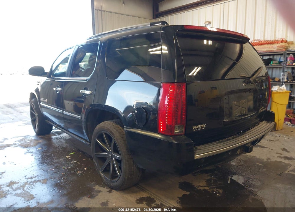 2007 CADILLAC ESCALADE STANDARD VIN: 1GYFK63807R406868