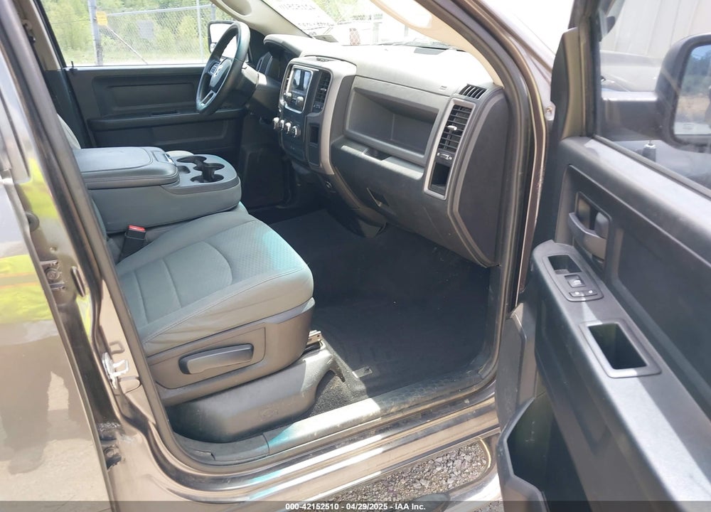 2014 RAM 1500 VIN: 1C6RR7FM8ES398965