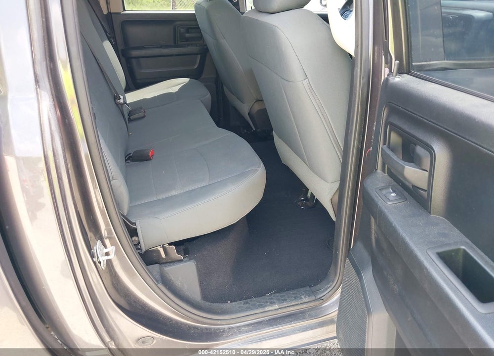 2014 RAM 1500 VIN: 1C6RR7FM8ES398965