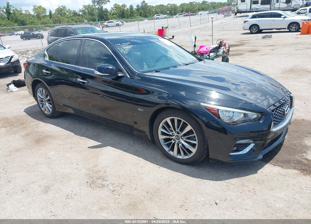 2018 INFINITI Q50 3.0T LUXE VIN: JN1EV7AP3JM355320